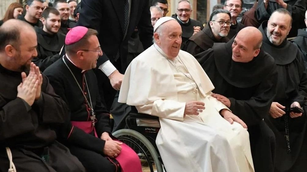 L’incontro in. Vaticano dei frati della Verna con il Pontefice Il vescovo Andrea ha guidato la delegazione