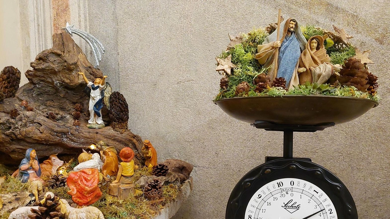 Nuova edizione con oltre 200 opere in mostra. Antonio Giorgi realizza bellissime Natività . Nuova edizione con oltre 200 opere in mostra. Antonio Giorgi realizza bellissime Natività .