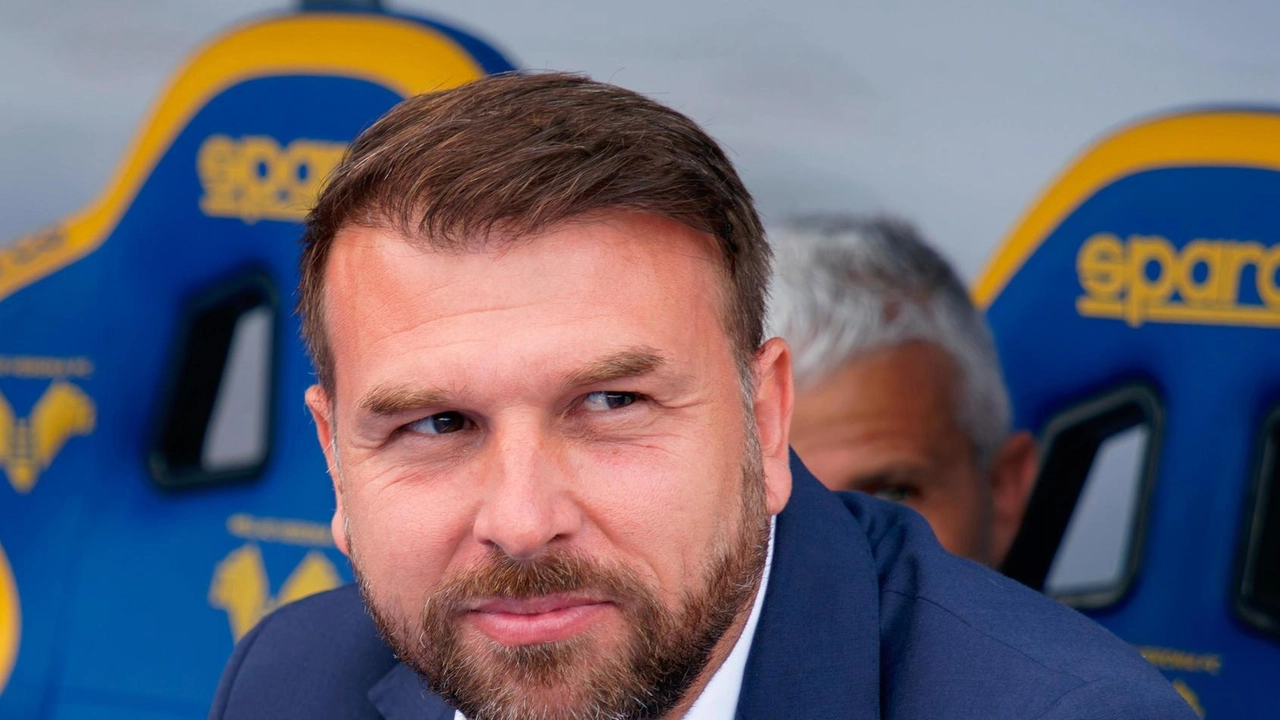Paolo Zanetti torna al Castellani come avversario con il Verona, dopo l'esperienza all'Empoli. Obiettivo: salvezza. Paolo Zanetti torna al Castellani come avversario con il Verona, dopo l'esperienza all'Empoli. Obiettivo: salvezza.
