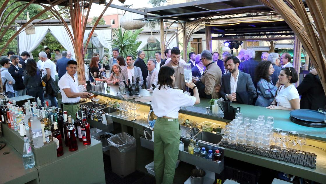 Residenti contro la discoteca: “Stop a Villa Vittoria, troppo caos” Residenti contro la discoteca: “Stop a Villa Vittoria, troppo caos”