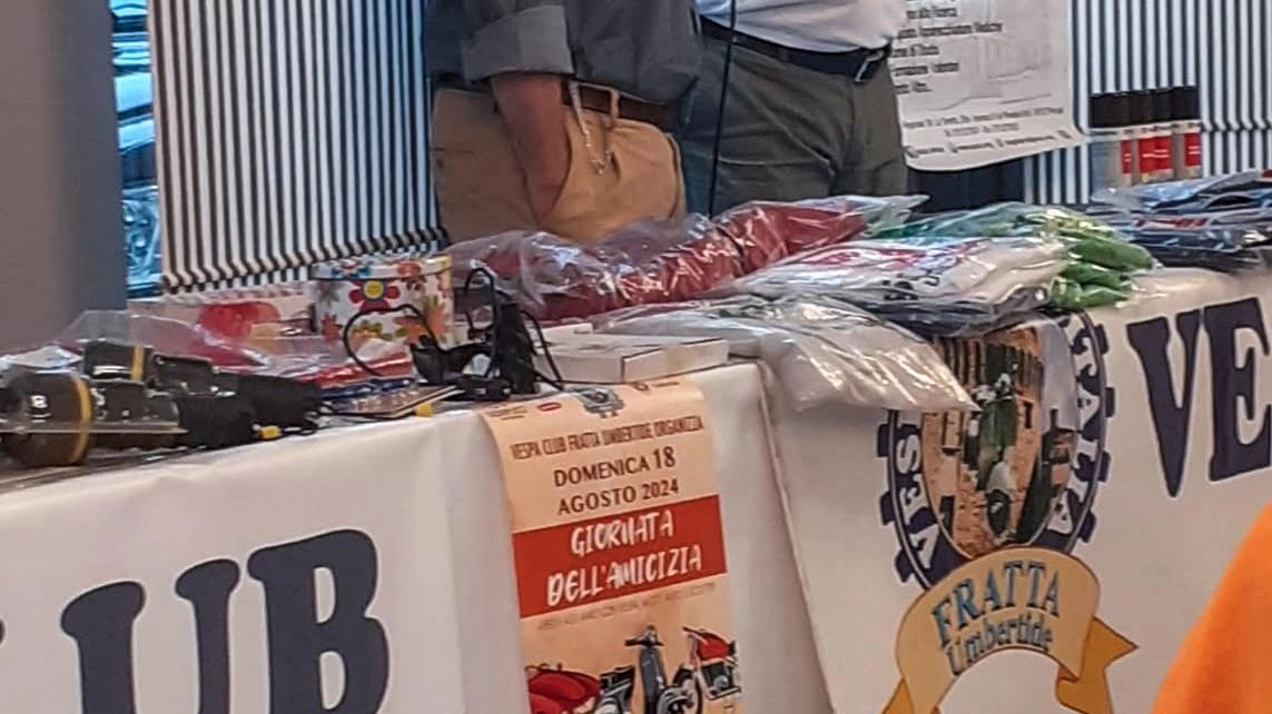 Il Vespa Club Fratta ha organizzato con successo la "Giornata dell’Amicizia" ad Umbertide, un raduno benefico che ha coinvolto veicoli storici e donato 460 euro all'Aucc. Il Vespa Club Fratta ha organizzato con successo la "Giornata dell’Amicizia" ad Umbertide, un raduno benefico che ha coinvolto veicoli storici e donato 460 euro all'Aucc.