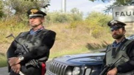Una pattuglia dei carabinieri della stazione di Fauglia durante un controllo del territorio Una pattuglia dei carabinieri della stazione di Fauglia durante un controllo del territorio