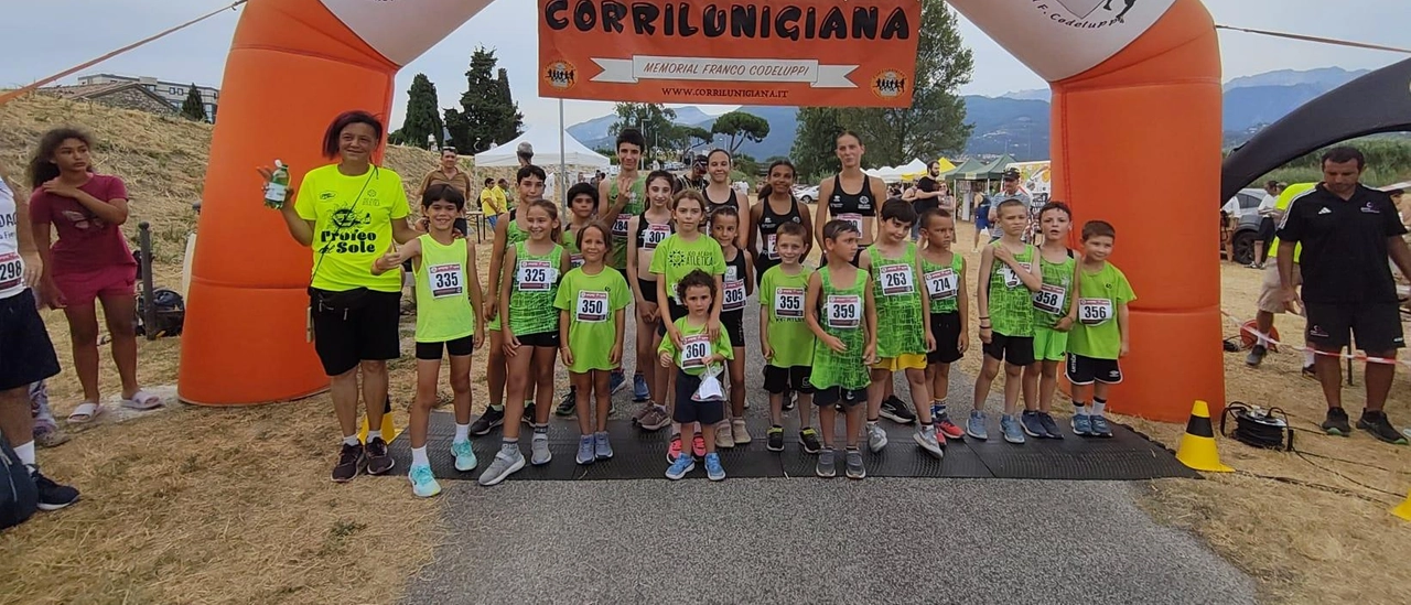 Atletica Il vivaio guidato dai coach Bertelloni e Lazzarotti si conferma una fucina di campioni. Runnerini, prestazioni impeccabili. Conquistate sei maglie regionali Csi