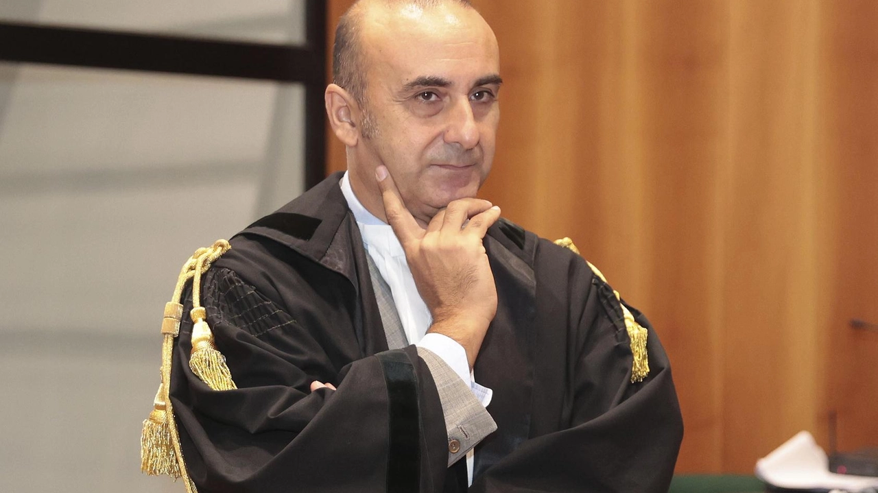 Nella foto. il giudice Fabio Frangini. Presiede il collegio che il 29 gennaio. emetterà la sentenza sullo stupro di gruppo. nei confronti di una 22enne Nella foto. il giudice Fabio Frangini. Presiede il collegio che il 29 gennaio. emetterà la sentenza sullo stupro di gruppo. nei confronti di una 22enne