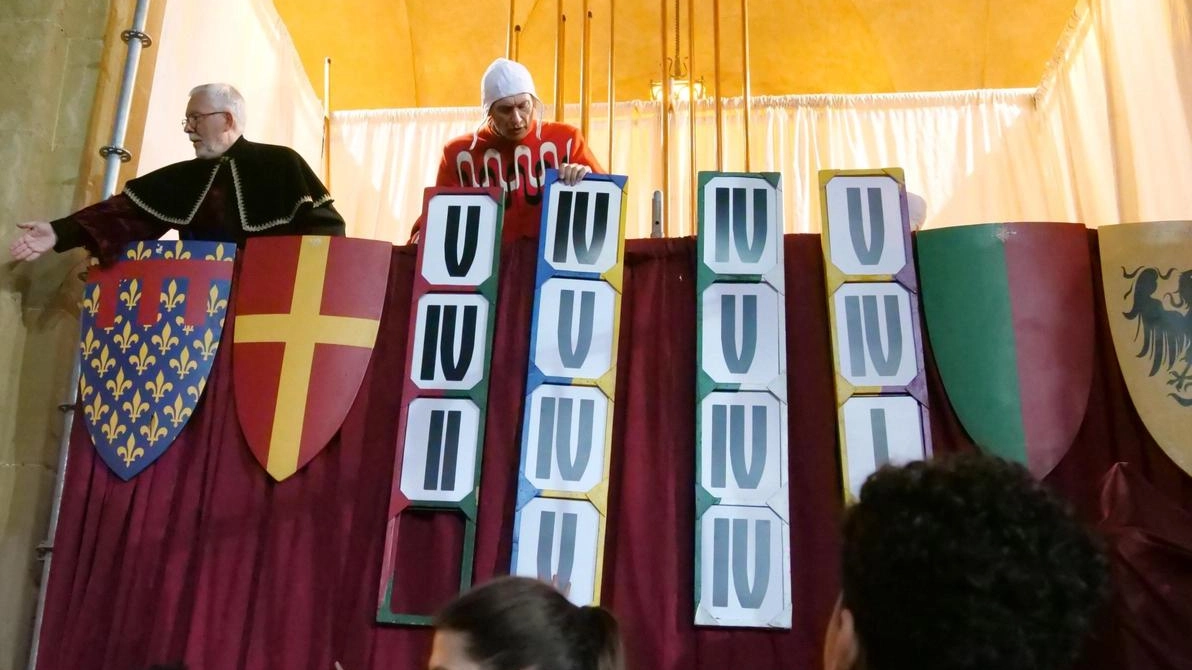 Il tabellone con i punteggi delle carriere dei giostratori nell’esaltante sfida agli spareggi nella notte della Giostra Il tabellone con i punteggi delle carriere dei giostratori nell’esaltante sfida agli spareggi nella notte della Giostra