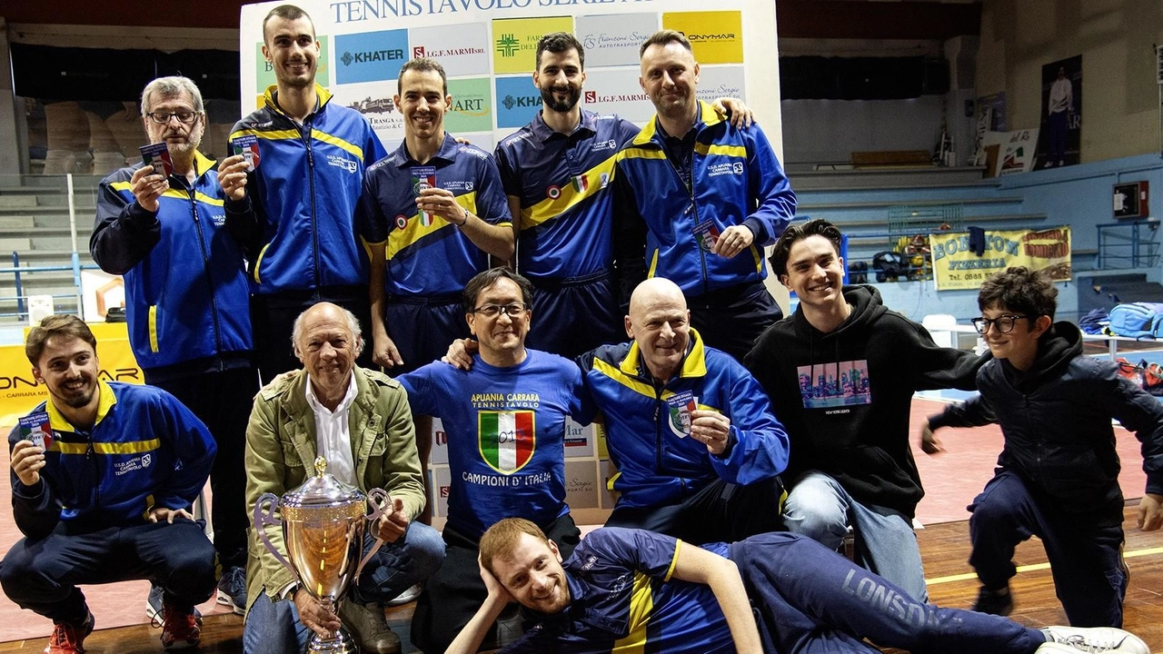 La squadra dell’Apuania Tennistavolo che ha vinto l’ultimo scudetto La squadra dell’Apuania Tennistavolo che ha vinto l’ultimo scudetto