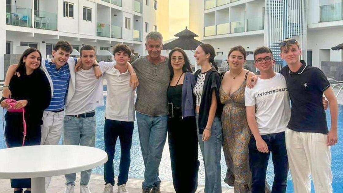 Escuela de Trabajo, Trabajo en España.  Invitados en Sevilla y Fuerteventura