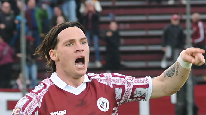Emiliano Pattarello, 25 anni Emiliano Pattarello, 25 anni