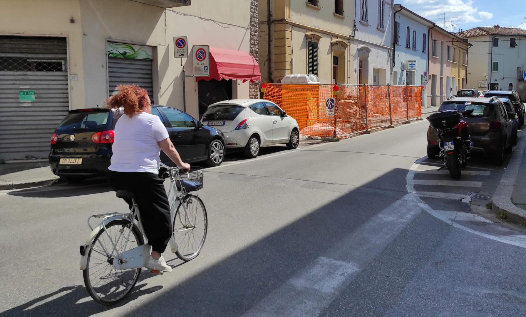 https://www.lanazione.it/image-service/view/acePublic/alias/contentid/ZmUyNTAyYTItY2M1ZC00/0/piano-da-167-mila-euro-per-le-strade-il-via-ai-cantieri-arriva-in-estate.jpeg