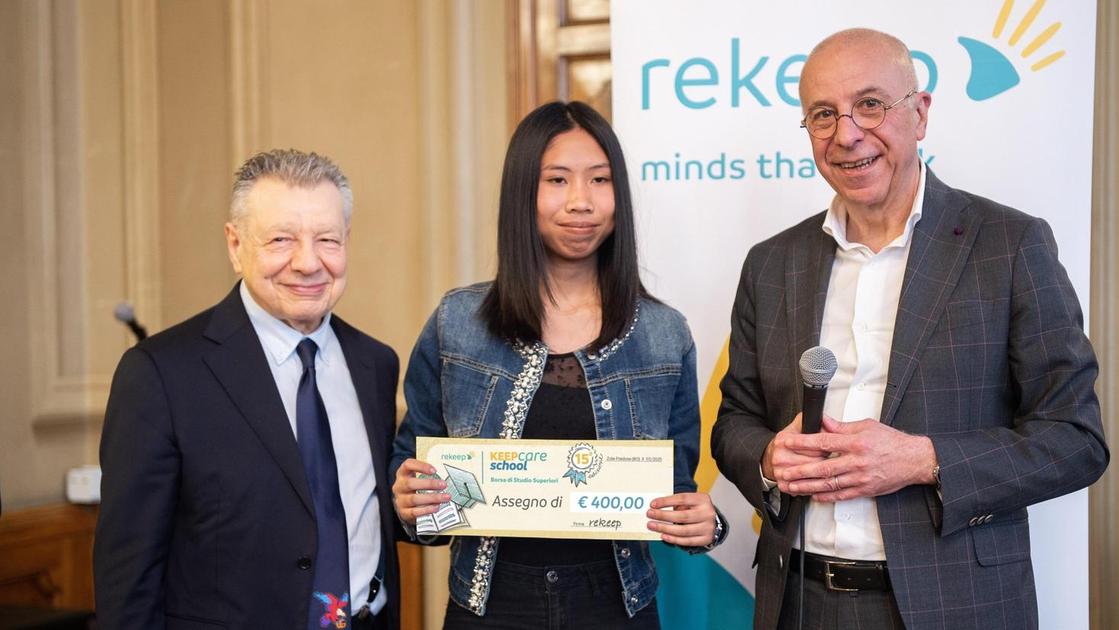I più bravi sui libri. Il Gruppo Rekeep premia gli studenti I più bravi sui libri. Il Gruppo Rekeep premia gli studenti