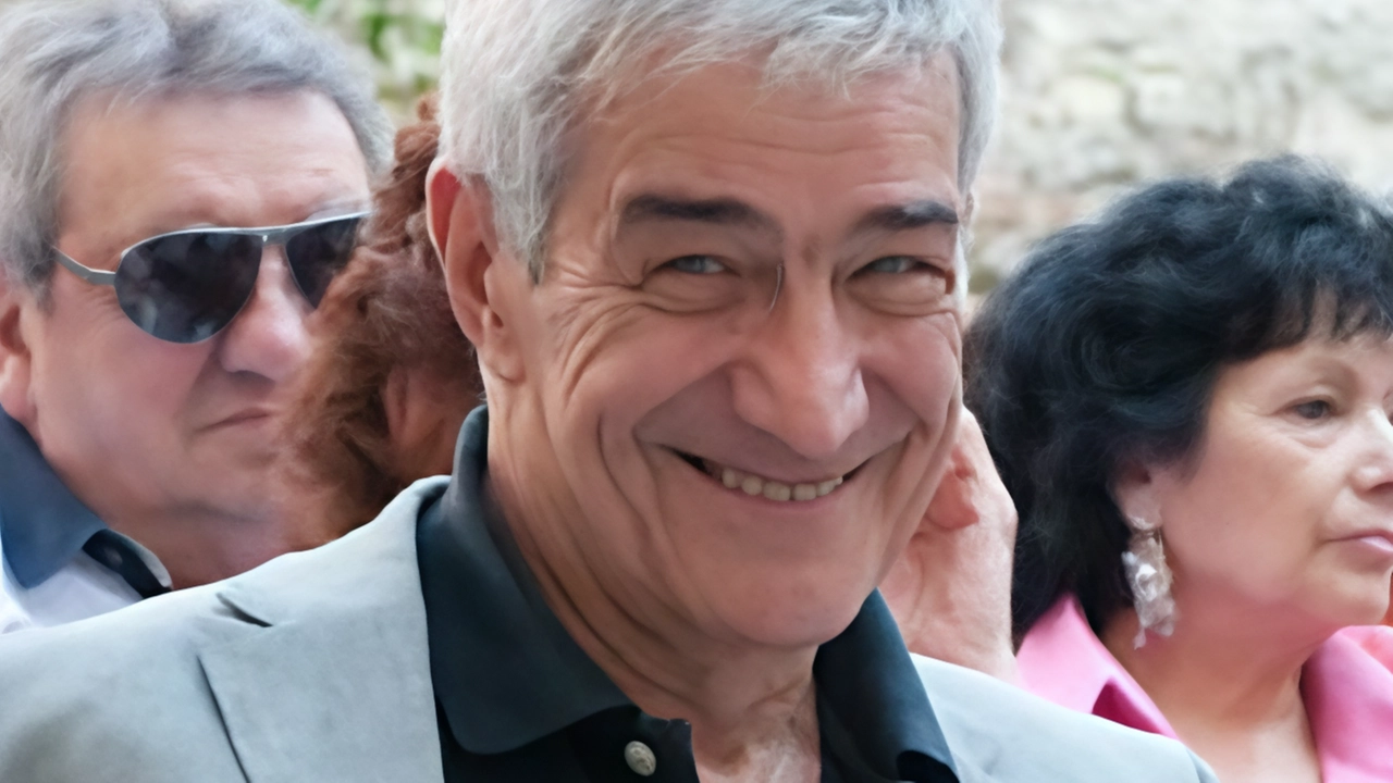Se n’è andato nel giorno del suo compleanno numero settantotto. Proprio nel momento in cui nel suo profilo... Se n’è andato nel giorno del suo compleanno numero settantotto. Proprio nel momento in cui nel suo profilo...