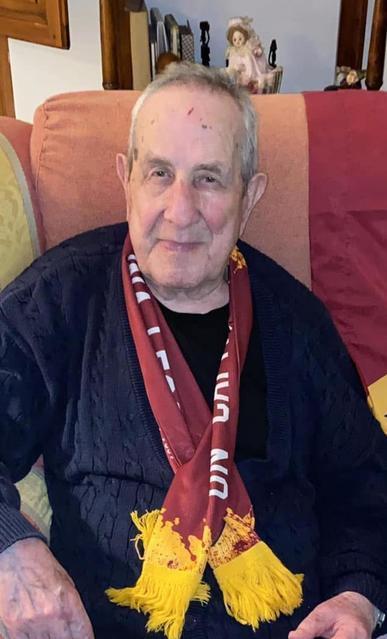https://www.lanazione.it/image-service/view/acePublic/alias/contentid/ZmUzMmRjMmQtM2ZkMC00/0/addio-a-dario-venturi-colonna-del-viareggio.jpeg