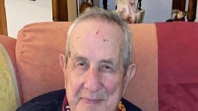 Appena due giorni fa aveva festeggiato i 91 anni, ma ieri, all’improvviso, è stato tradito dal suo cuore. E’ morto... Appena due giorni fa aveva festeggiato i 91 anni, ma ieri, all’improvviso, è stato tradito dal suo cuore. E’ morto...