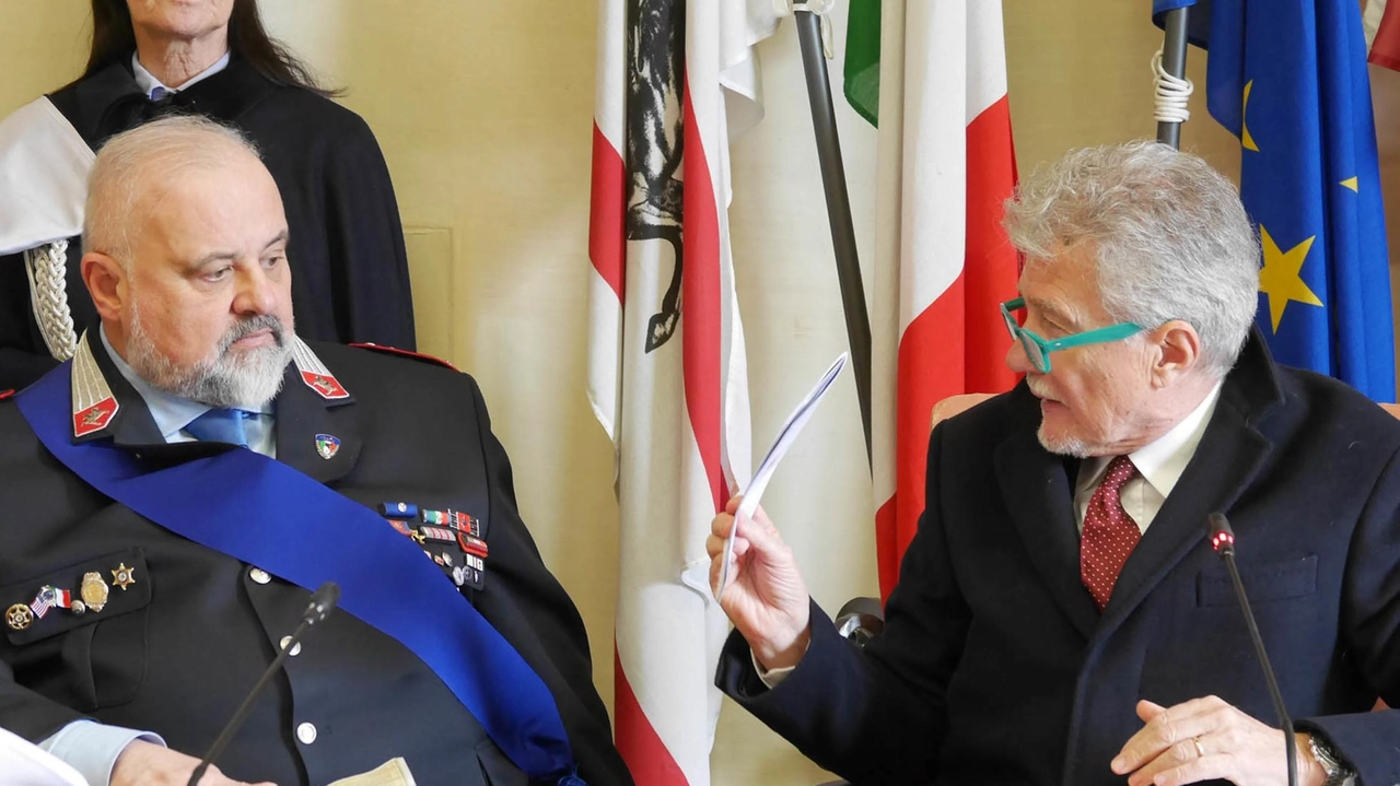 Il comandante della polizia municipale Aldo Poponcini con il sindaco Ghinelli