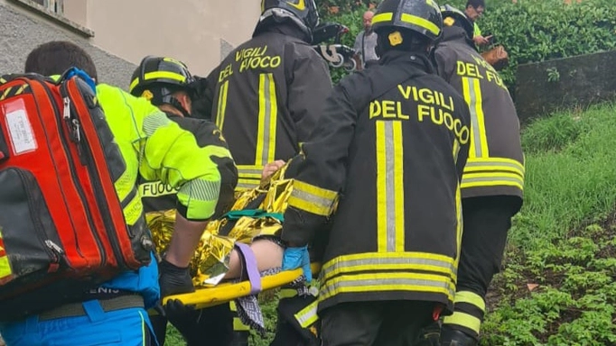 Solaio crollato a Gallicano, ferita una donna