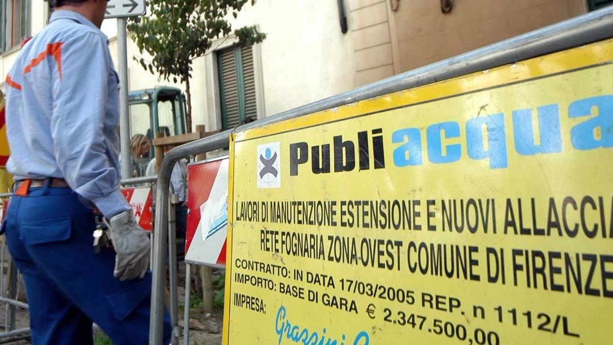 Un cantiere di Publiacqua in una immagine di archivio. Ancora interventi al ponte del Matassino, ma non dovrebbero penalizzare la viabilità Un cantiere di Publiacqua in una immagine di archivio. Ancora interventi al ponte del Matassino, ma non dovrebbero penalizzare la viabilità