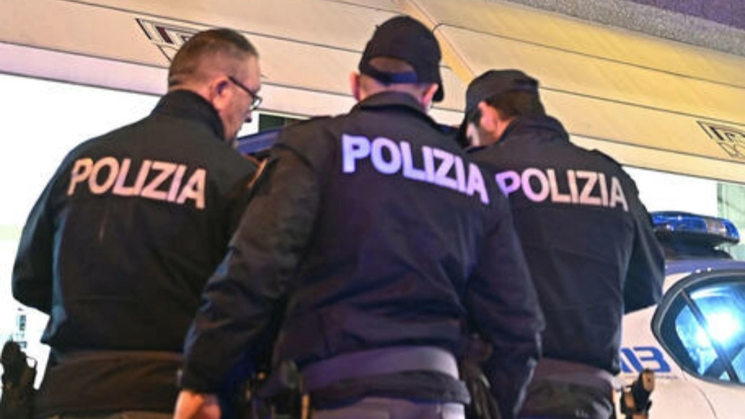 Polizia (immagine di repertorio) Polizia (immagine di repertorio)