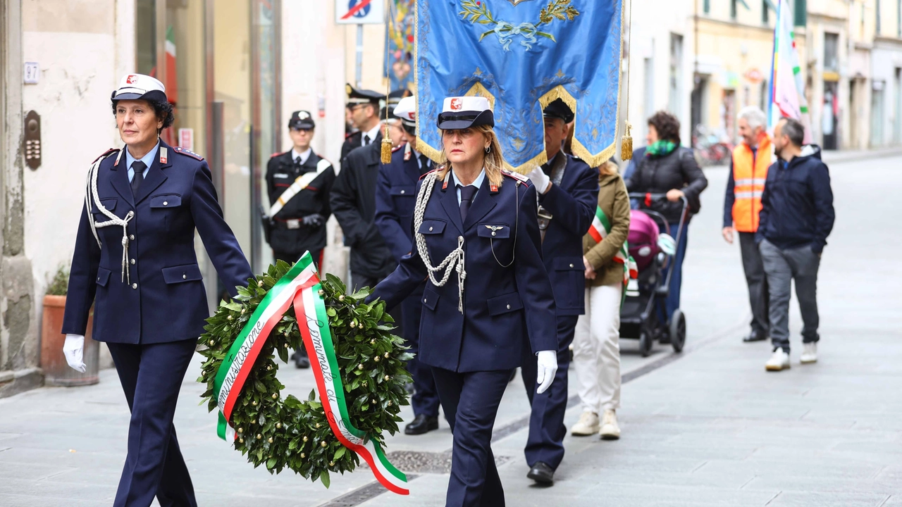 Un momento del corteo organizzato per lo scorso 25 aprile a Empoli (foto archivio Gasperini/Germogli)