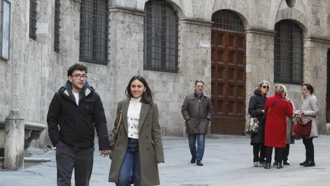 Il bilancio dei commercianti di questa strada che fa parte della "Y" storica del centro "Abbiamo bisogno di una maggiore pulizia, ora c’è anche la nuova Ztl ci crea problemi". Il bilancio dei commercianti di questa strada che fa parte della "Y" storica del centro "Abbiamo bisogno di una maggiore pulizia, ora c’è anche la nuova Ztl ci crea problemi".