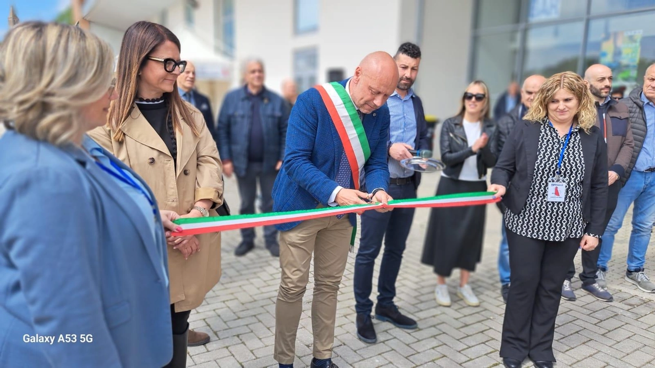 MONTECASTRILLI Inaugurata la 57esima edizione di Agricollina che si svolge al Centro fiere “Don Serafini“. "Il mondo...