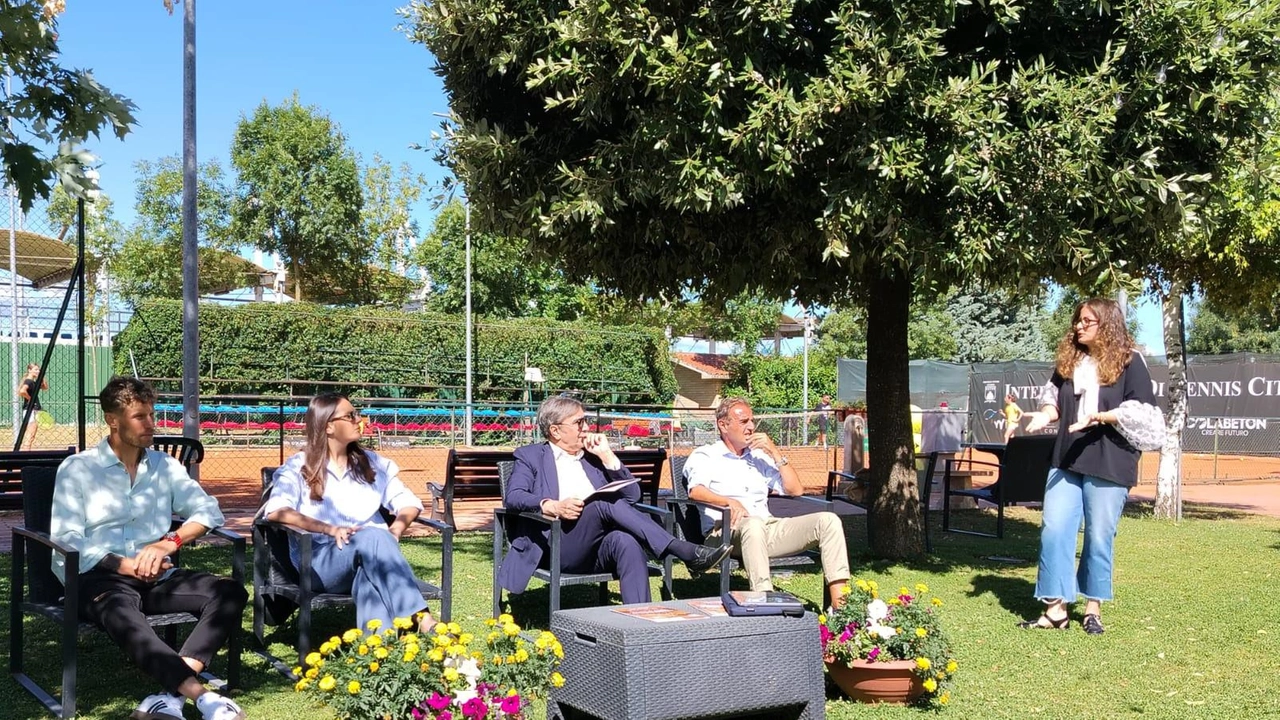 Tanti talenti della racchetta parteciperanno alla kermesse sportiva in programma dal 13 al 20 luglio. "La città torna così sotto i riflettori". Tanti talenti della racchetta parteciperanno alla kermesse sportiva in programma dal 13 al 20 luglio. "La città torna così sotto i riflettori".
