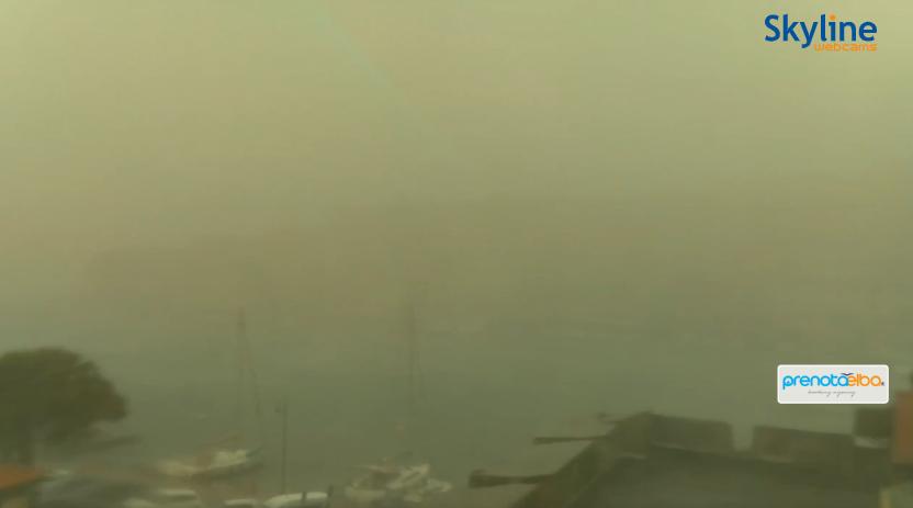 Nubifragio sull’Isola d’Elba: forte temporale a Portoferraio, decine di mm di pioggia