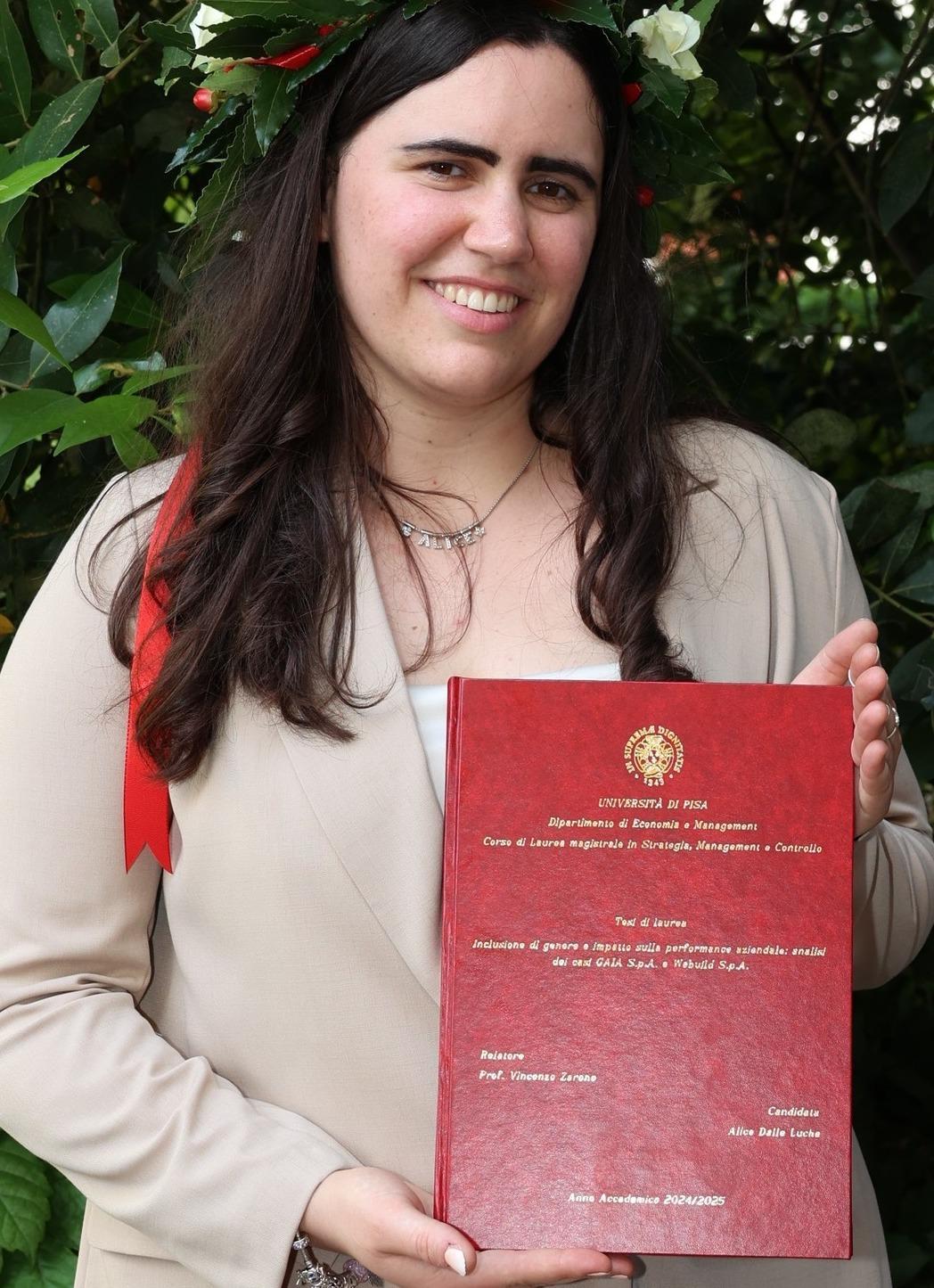 Inclusione di genere. Tesi di laurea su Gaia Inclusione di genere. Tesi di laurea su Gaia