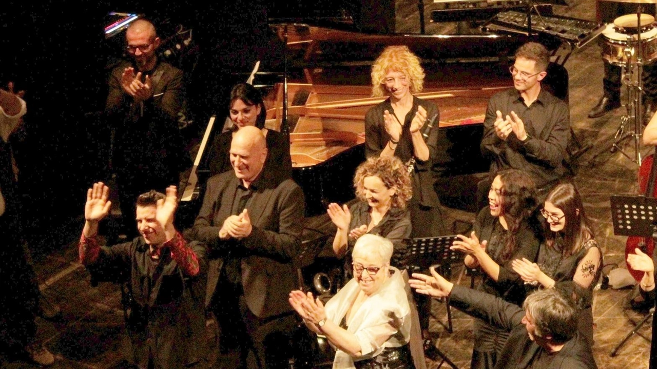 Uno spettacolo al teatro Animosi. Il Comune farà un bando per la scelta di un promotore culturale