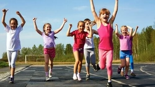 La «Carta» si occupa anche dei diritti delle bambine promuovendo l’abbattimento di stereotipi e pregiudizi per sostenere politiche inclusive in ambito sportivo