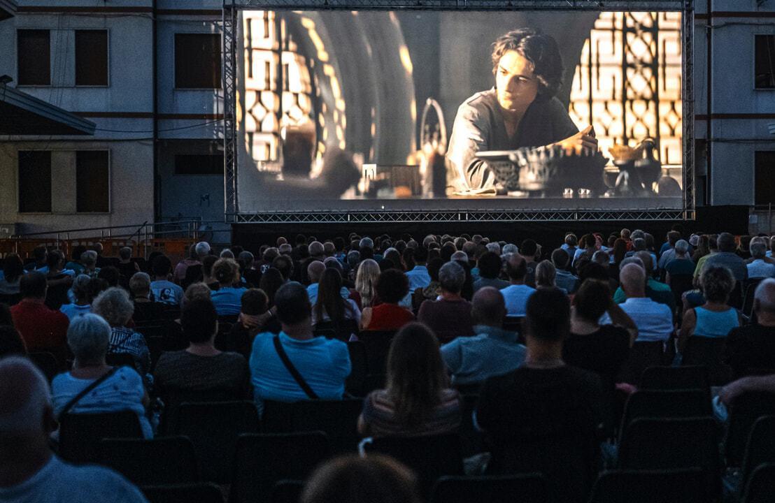Agosto tra musica e film sotto le stelle
