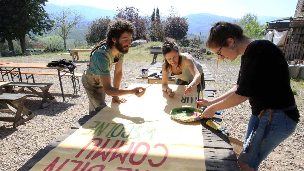 La Metrocittà ha invitato il presidio a lasciare l’ultimo casale per i lavori di rigenerazione della tenuta La Metrocittà ha invitato il presidio a lasciare l’ultimo casale per i lavori di rigenerazione della tenuta