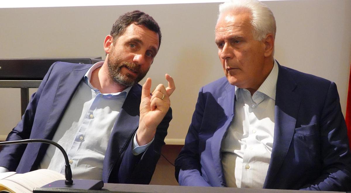 Lega, la spallata del generale Vannacci. Ma dietro Romani tanti ventenni. Lodo sindaci: trema anche Vagnoli Lega, la spallata del generale Vannacci. Ma dietro Romani tanti ventenni. Lodo sindaci: trema anche Vagnoli