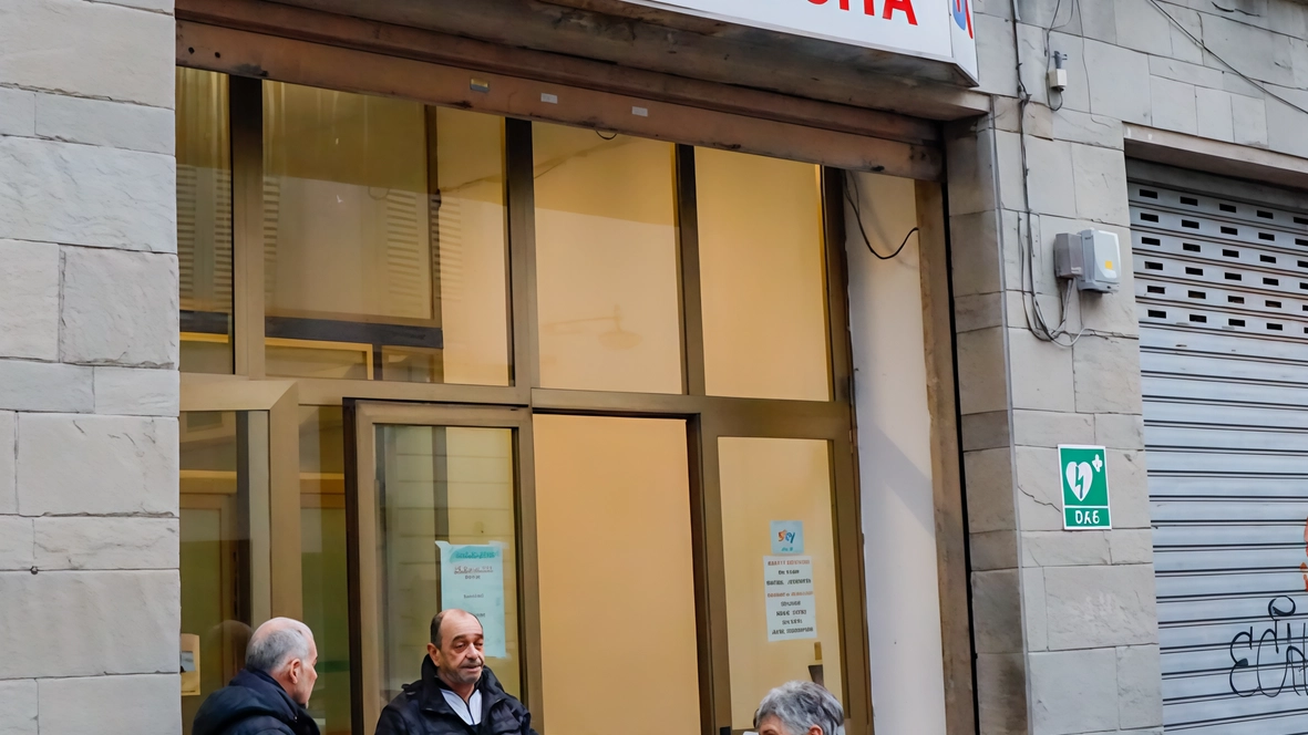In pochi giorni oltre 400 firme. Il Pd: "Non si sacrifichi la valenza sociale" In pochi giorni oltre 400 firme. Il Pd: "Non si sacrifichi la valenza sociale"