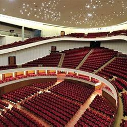 Teatro Puccini: dodici spettacoli tra satira, contaminazione e ospiti d'eccezione