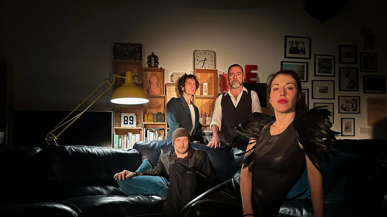 La band “I Fiumi“ è nata da membri di Timoria ed Afterhours. Con loro sul palco ci sarà anche il gruppo pisano “I segreti di Hansel“ La band “I Fiumi“ è nata da membri di Timoria ed Afterhours. Con loro sul palco ci sarà anche il gruppo pisano “I segreti di Hansel“