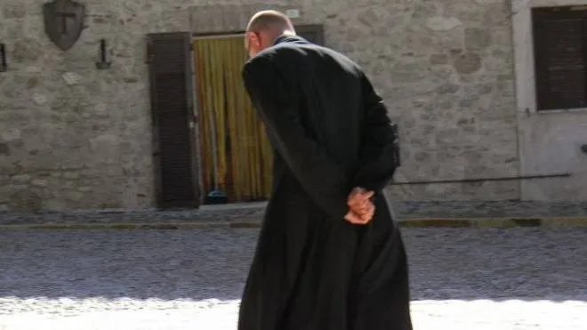 IL DIBATTIMENTO Il sacerdote, pur non costituendosi parte civile, ha voluto dare la sua testimonianza durante il processo