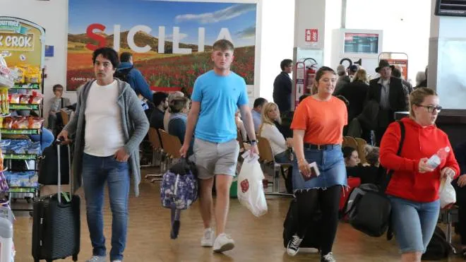 Arrivi e partenze dall’aeroporto Galilei a. giugno 2019