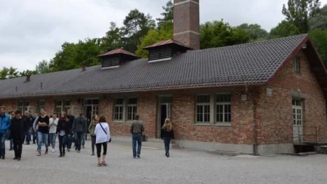 Uno scatto del campo di Dachau durante la visita