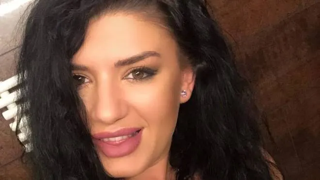 Raluca Elena Serban, la ragazza di 31 anni residente a Lucca e uccisa ad Aosta dove viveva