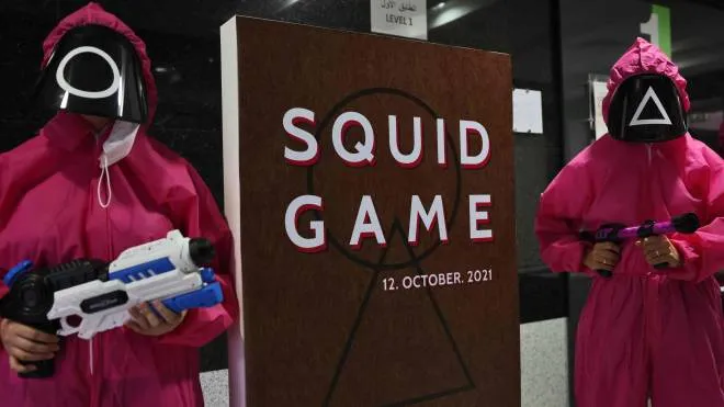 Secondo i docenti quello che succede in serie televisive come ’Squid Game’ porta a una condivisione di metafore e linguaggi tra i giovanissimi