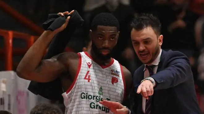 Basket: Giorgio Tesi Group pistoia vs APU UDINE Utomi Daniel con Nicola Brienza
Luca Castellani/Fotocastellani