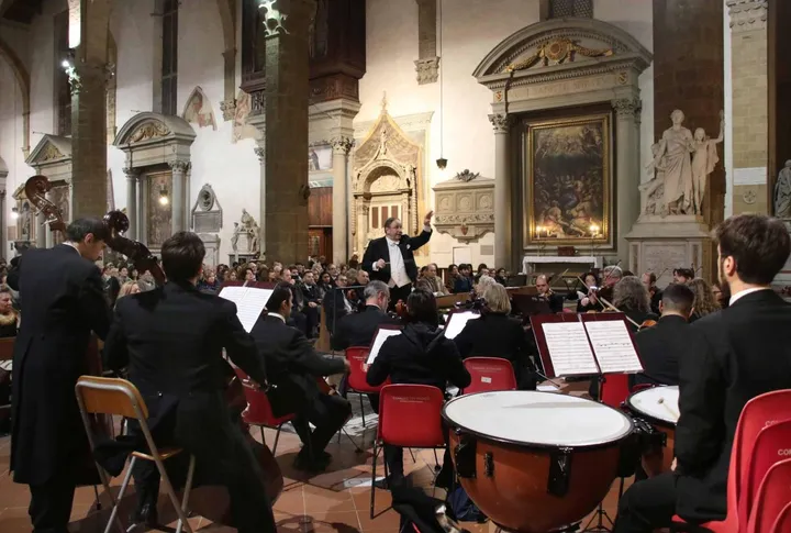 Il. gesto del Maestro. Giuseppe Lanzetta per dirigere orchestra e coro
