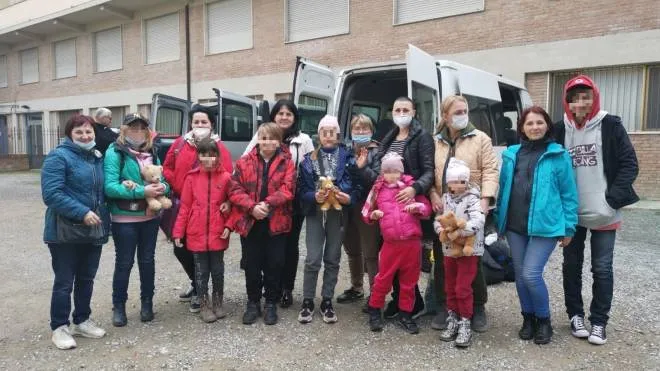 Il gruppo di mamme ucraine appena arrivate a Siena