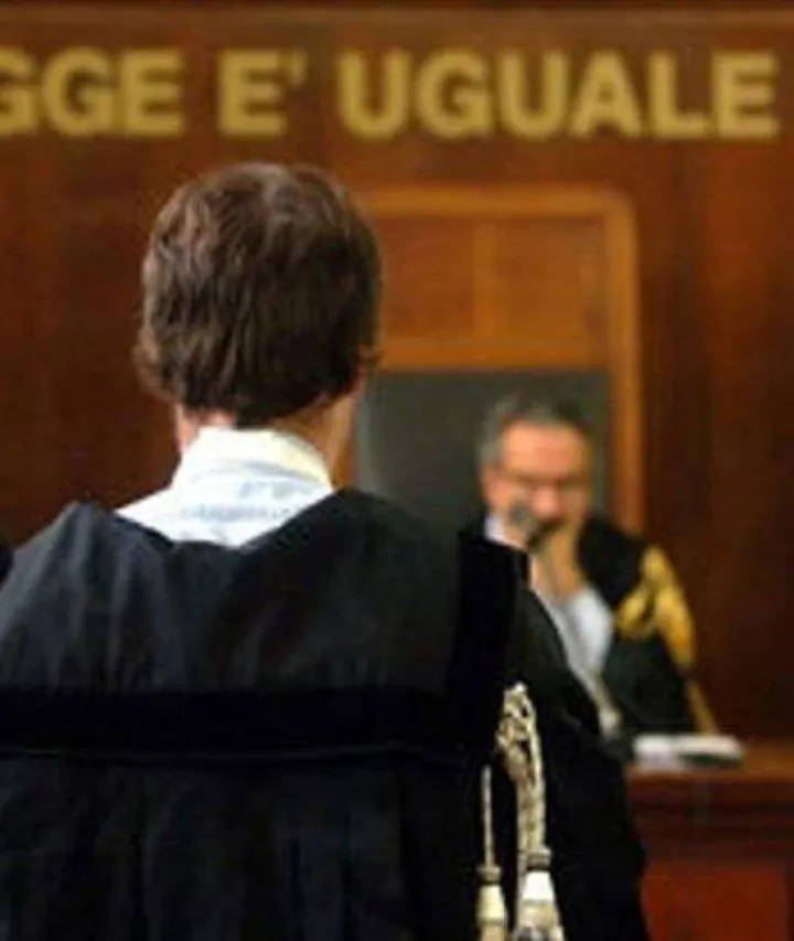 Processo in corso in un aula di tribunale (foto d’archivio)