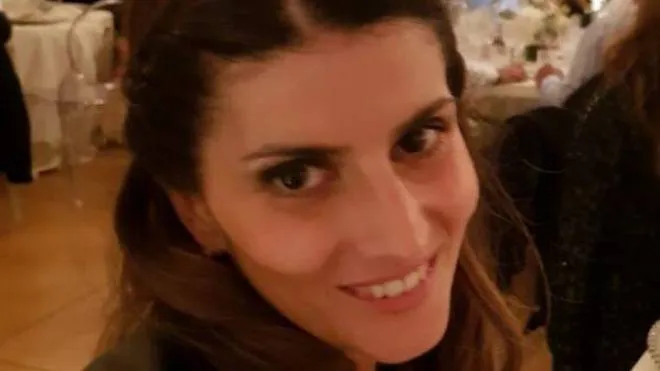 Cristina Rosi, 39 anni, la mamma aretina colpita da un arresto cardiaco mentre era incinta. Ora potrà riabbracciare sua figlia Caterina