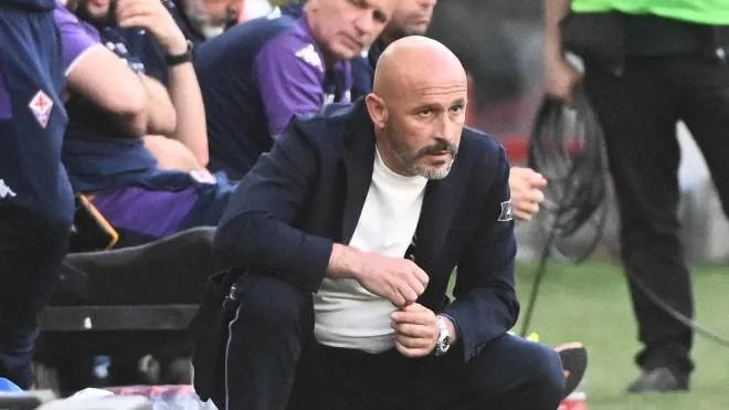 Fiorentina's coach Vincenzo Italiano shows his dejection during the Italian Serie A match, Uc Sampdoria vs Acf Fiorentina at Luigi Ferraris stadium in Genoa, Italy, 16 may 2022.
ANSA/LUCA ZENNARO