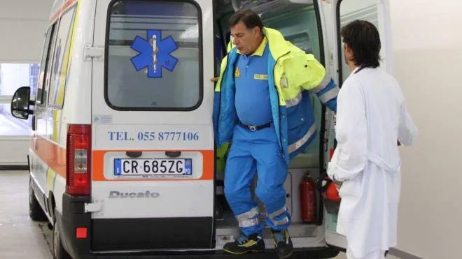 In attesa della rivoluzione nei. pronto soccorso toscani, ieri si sono registrate code di ambulanze al Santo Stefano