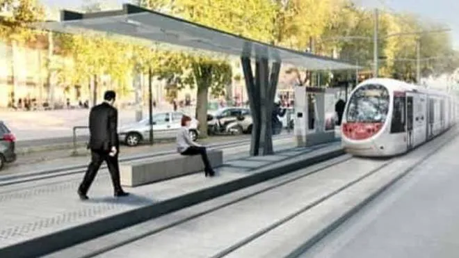 Le pensiline da 15 metri progettate per la tramvia che arriva a Bagno a Ripoli