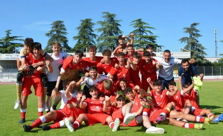 Il Perugia Under 16 di Possanzini ha conquistato il secondo posto alla settima edizione del. «Torneo della Pace»