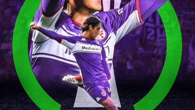 Il fotomotaggio postato da Maleh sul suo profilo Instagram con il giocatore che calcia e festeggia all’interno del logo ufficiale della Conference League